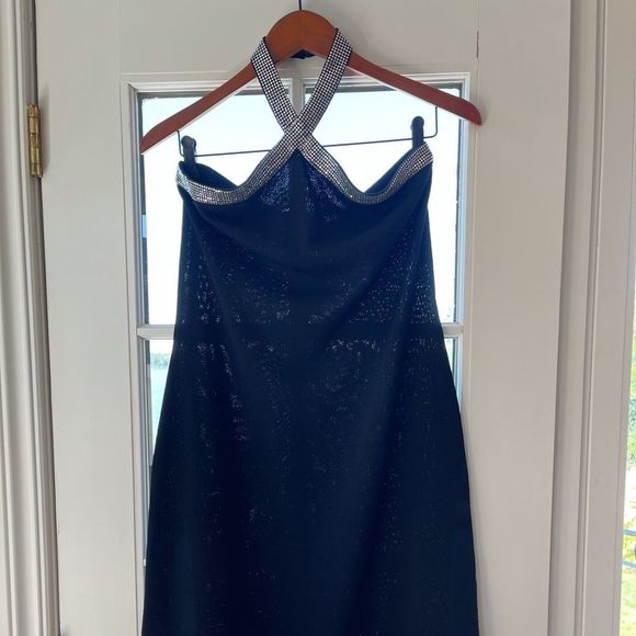 St. John evening dress - Picture 3 of 6